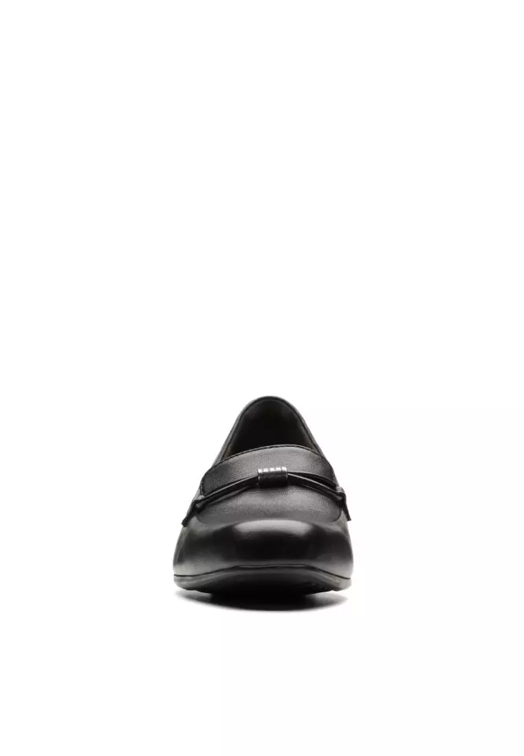 Clarks Clarks Juliet Shine Black Leather Womens Casual