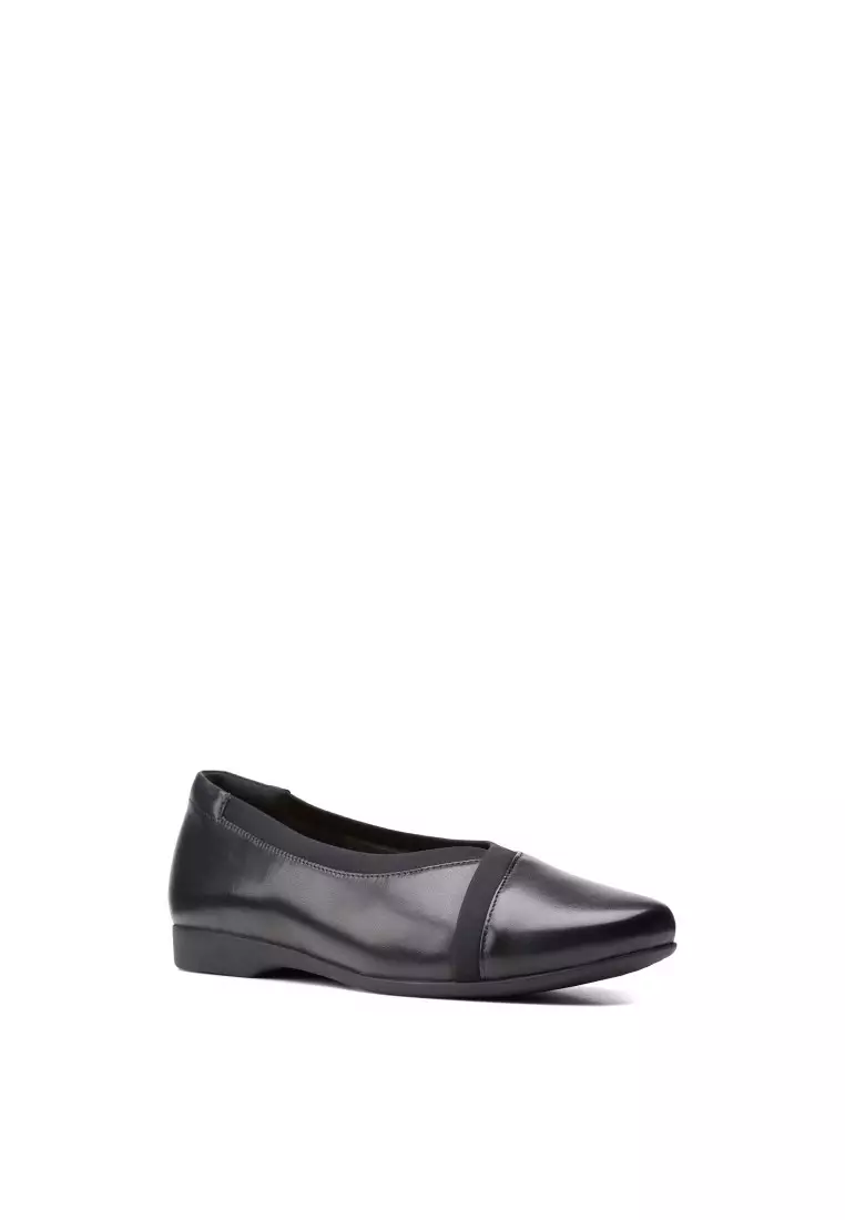 Clarks Clarks Un DarceyEase2 Black Leather Womens Dress Pumps