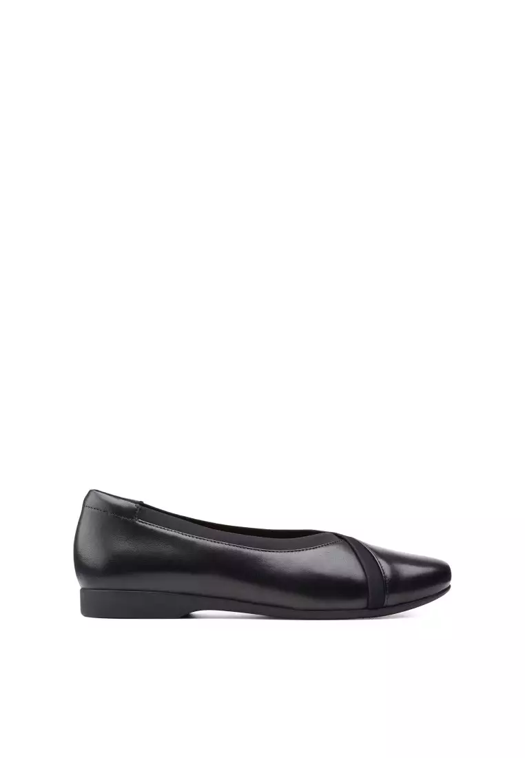 Clarks Clarks Un DarceyEase2 Black Leather Womens Dress Pumps