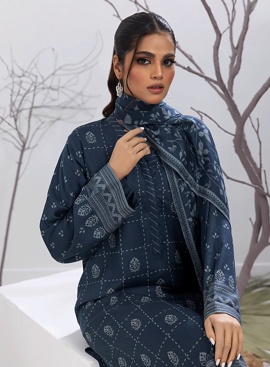 Lakhany Printed Cashmi Vool Unstitched 3 Piece Suit - LSM23CV LG-SR-0152-B