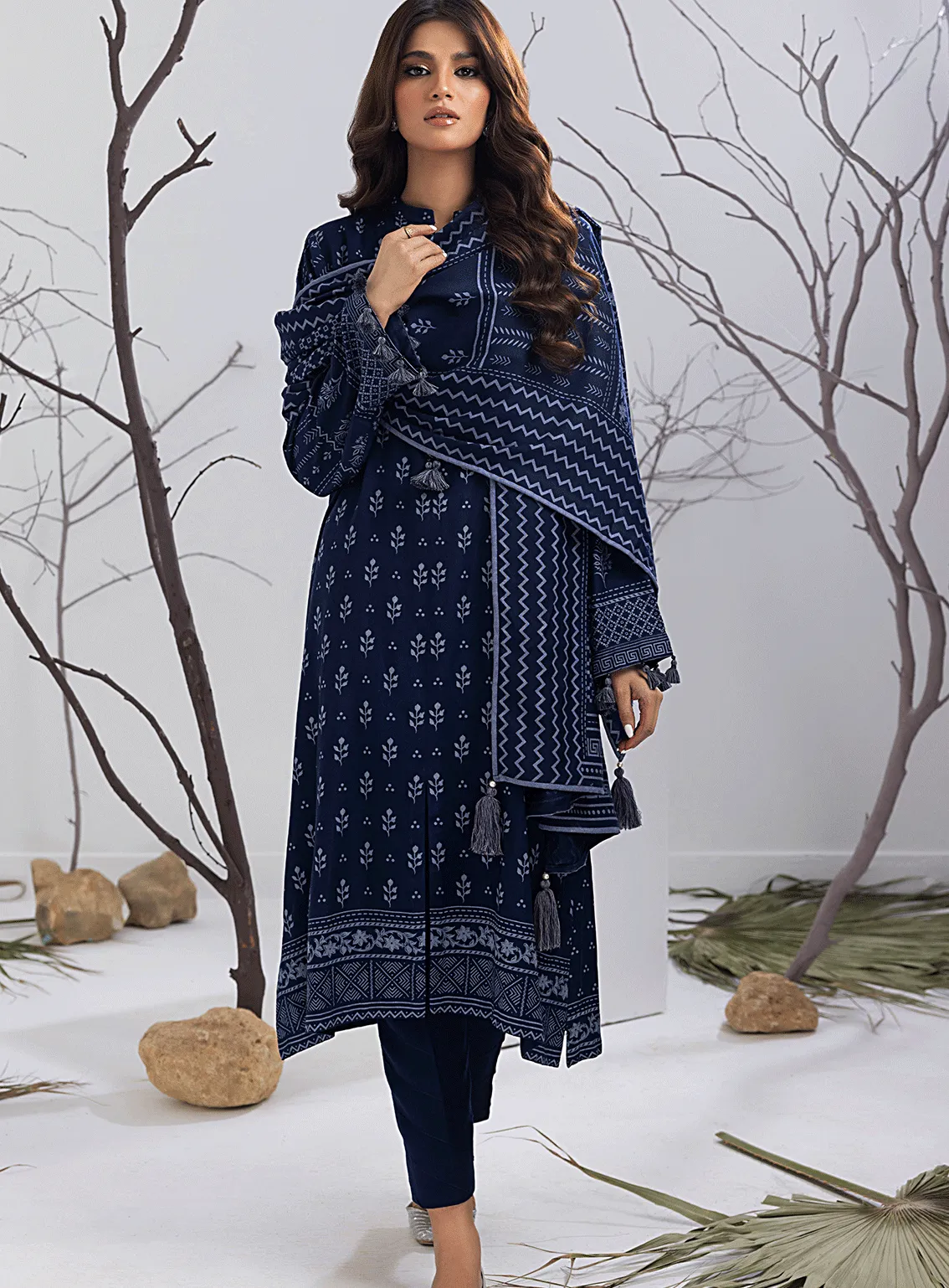 Lakhany Printed Cashmi Vool Unstitched 3 Piece Suit - LSM23CV LG-ZH-0099-A