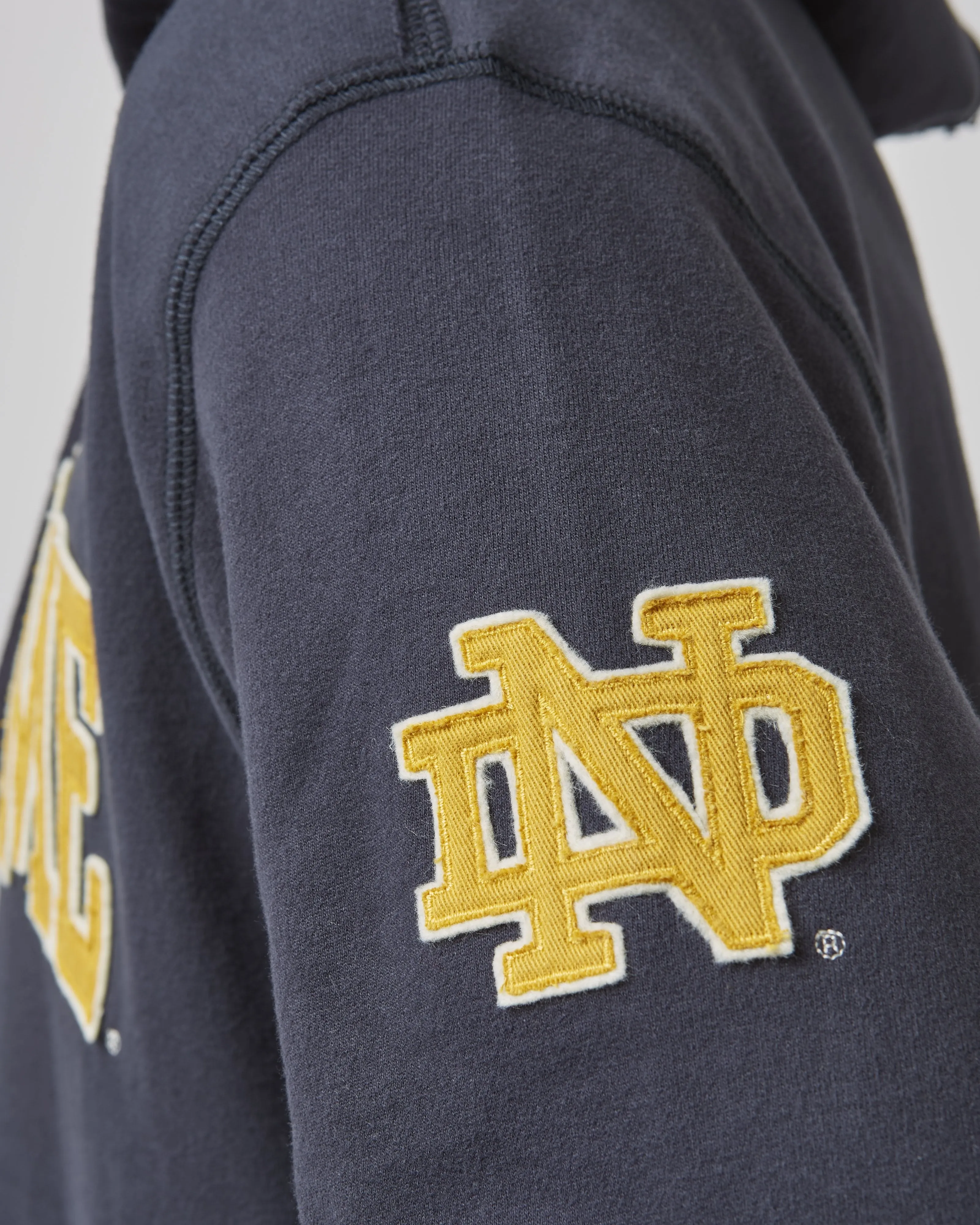 NOTRE DAME FIGHTING IRISH RELIC '47 HARRIS SCRIMMAGE HOOD