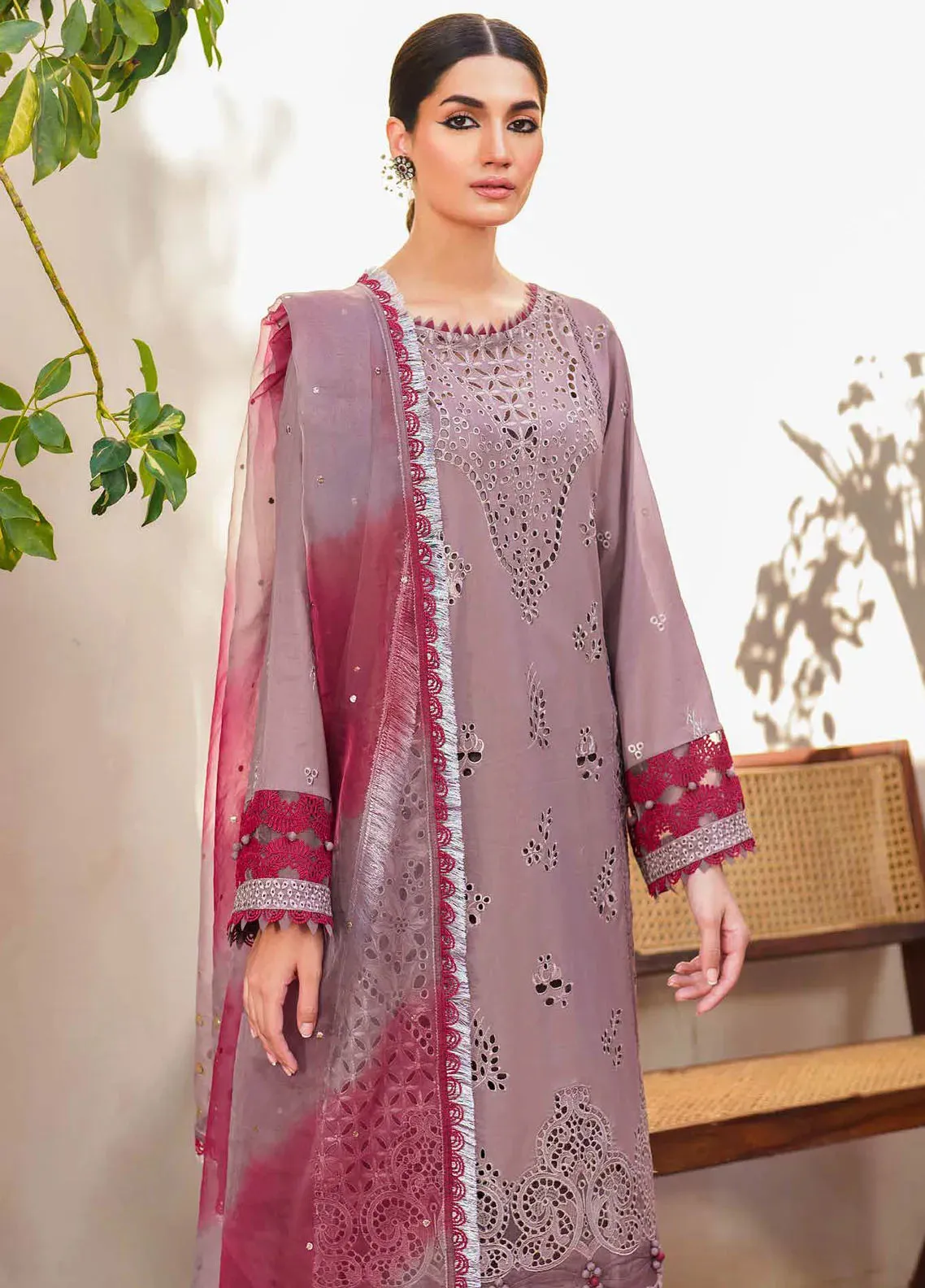 Nureh Bazaar Dhoop Kinaray Chikankari Lawn Unstitched 3Pc Suit NS-139